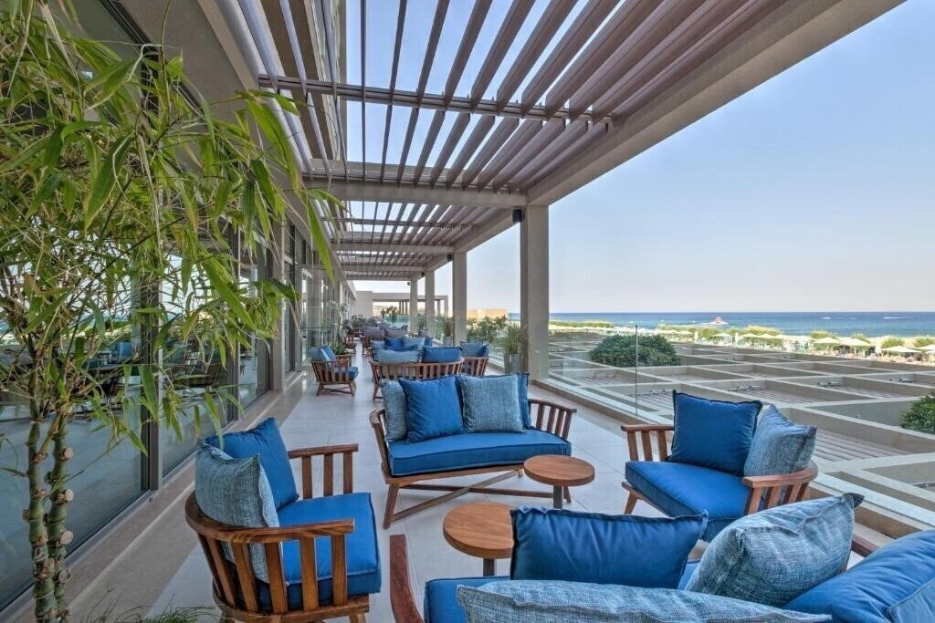 Фотография Amada Colossos Elite 5*