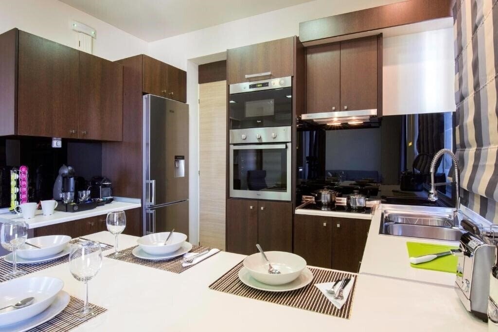 Фотография Rhodes Central Suite 4*