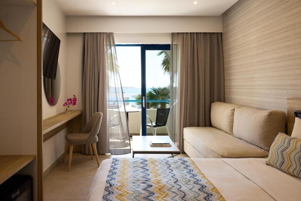 Фото Sunrise Hotel 4*