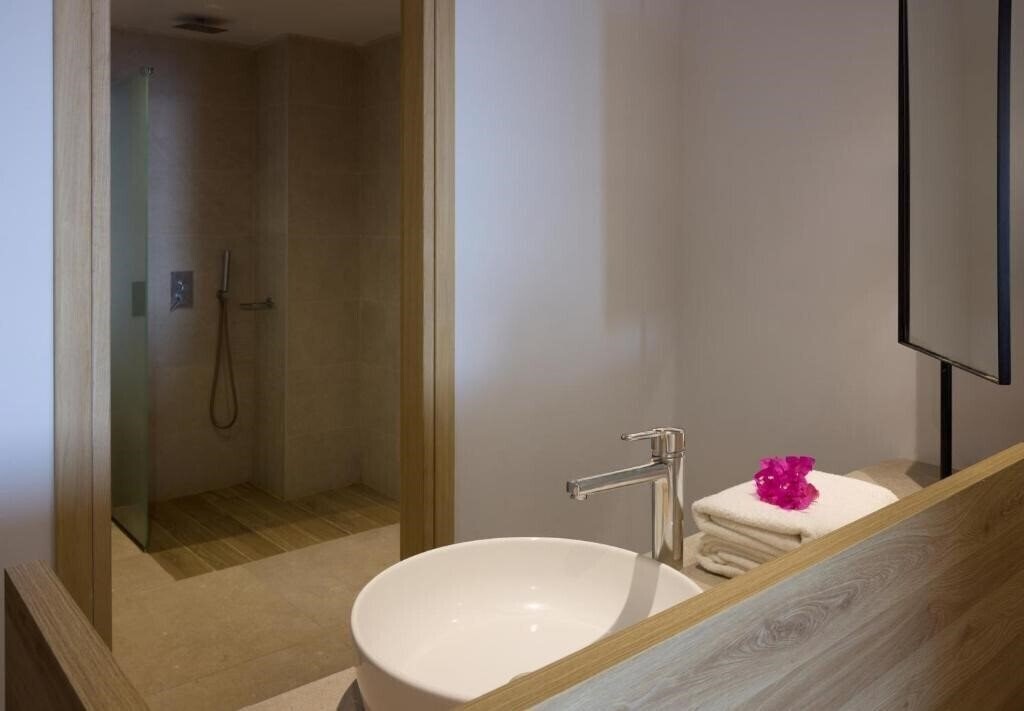 Фотография Sunrise Hotel 4*