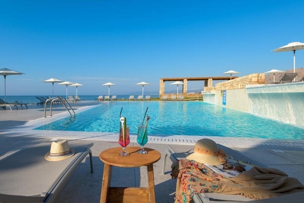 Изображение Sunrise Hotel 4*