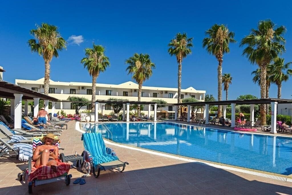 Зображення Pefkos Village Resort 3*