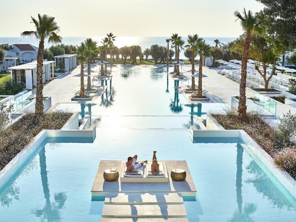 Готель Grecotel Lux Me Dama Dama 4*