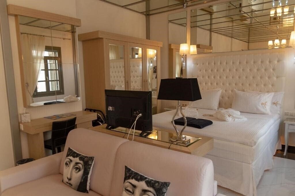 Зображення Faces Art Suites 4*