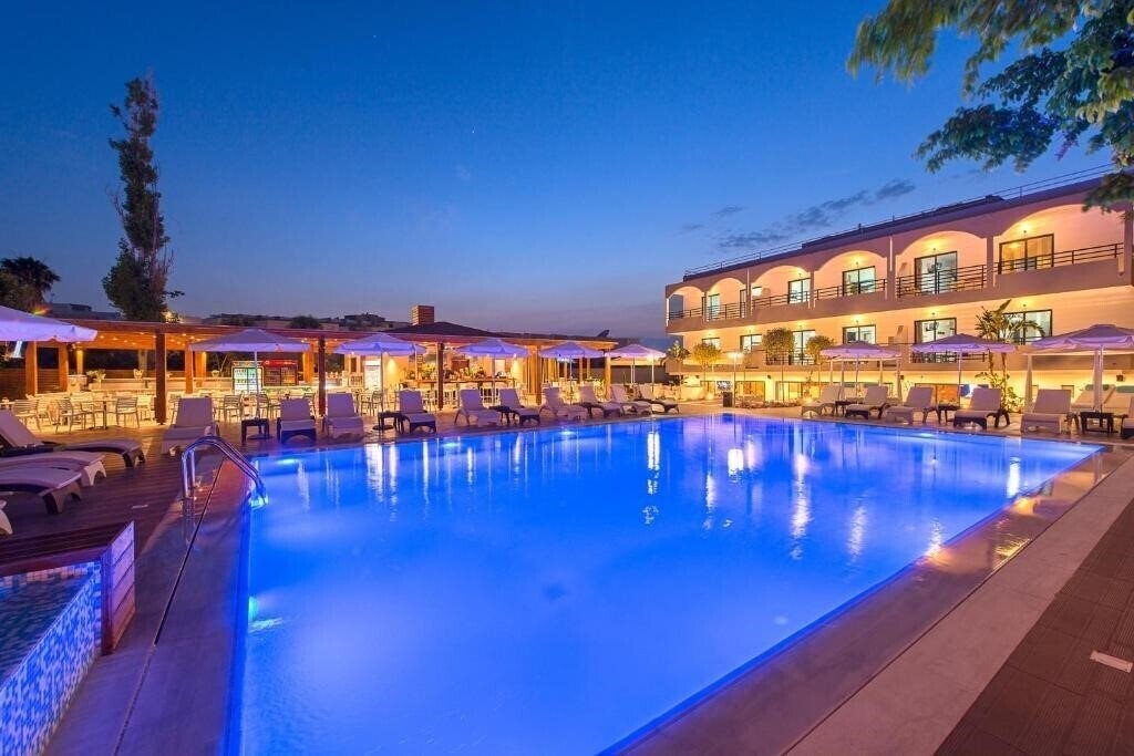 Изображение Sunny Days Hotel 4*