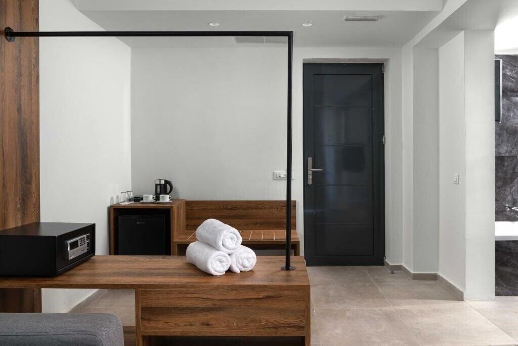 Фотографія Atalanti Boutique Hotel - Adults Only 4*