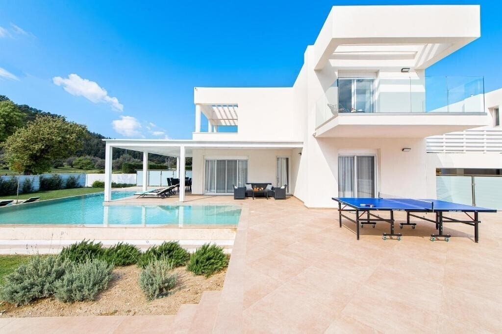 Фотография Odysseas Villa 4*