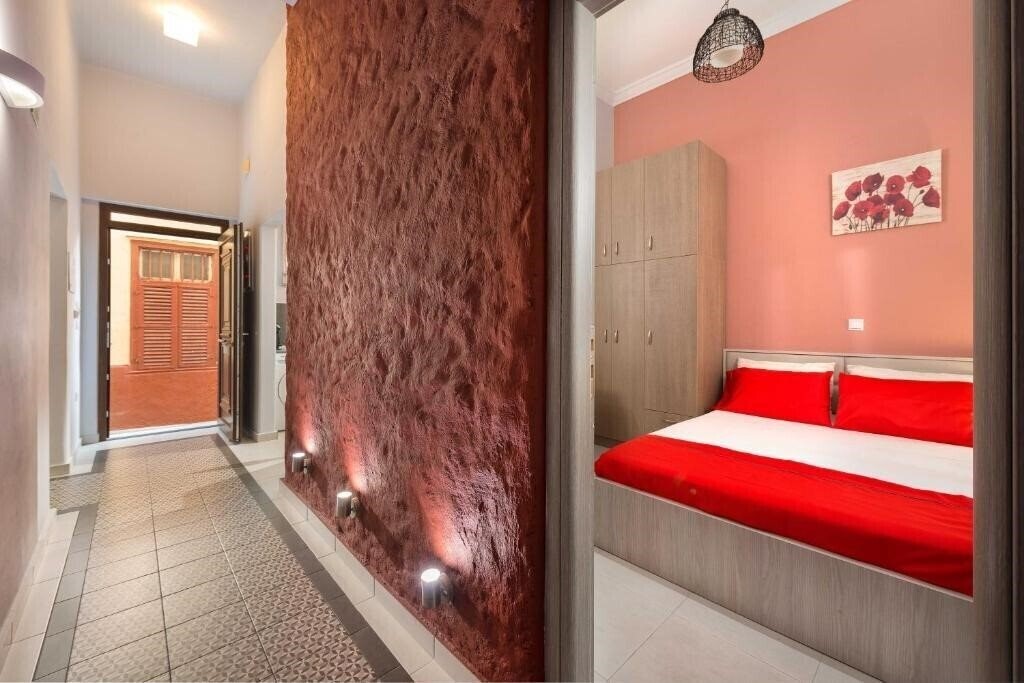 Готель Sun'S Island Suites 4*