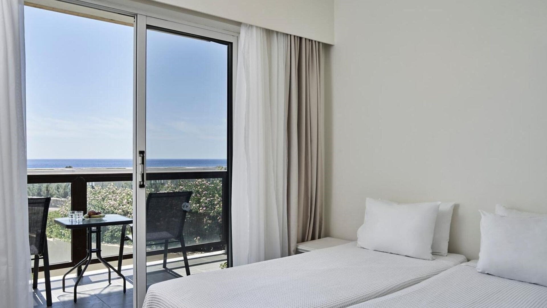 Фотографія Labranda Kiotari Miraluna Resort 4*