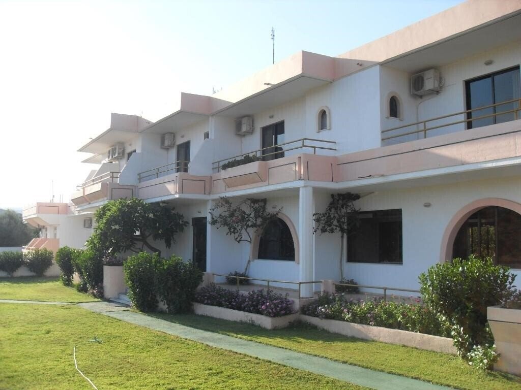 Фото Vera Studios отель без категории