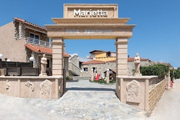 Готель Marietta 3*