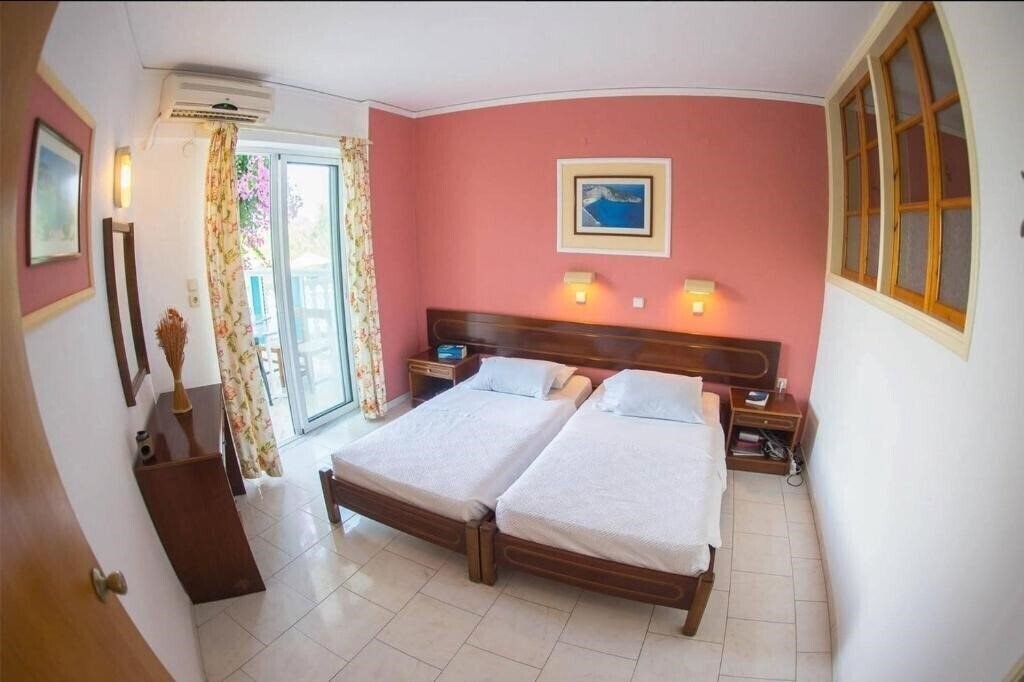 Отель Afroditi Apartments 3*
