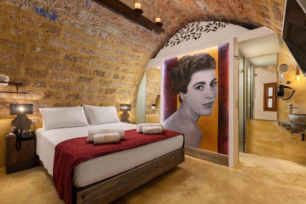 Фото 10GR Boutique Hotel & Wine Bar 5*
