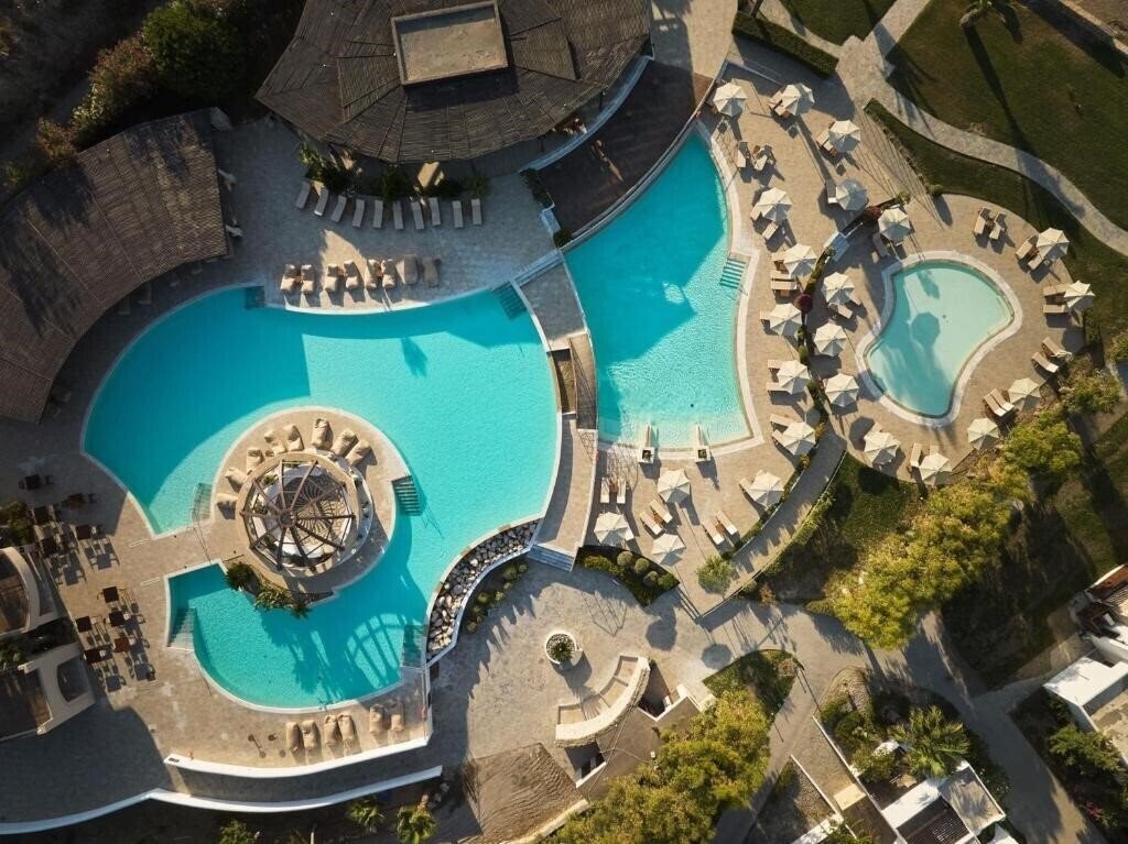Готель Aulus Lindos Rhodes Resort, Curio Collection by Hilton 5*