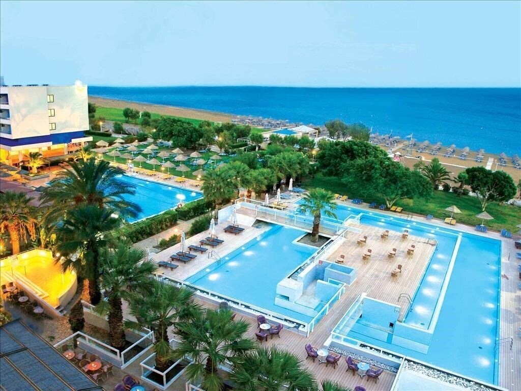 Готель Blue Sea Resort Hotel (ex. Alfa Hotel) 4*