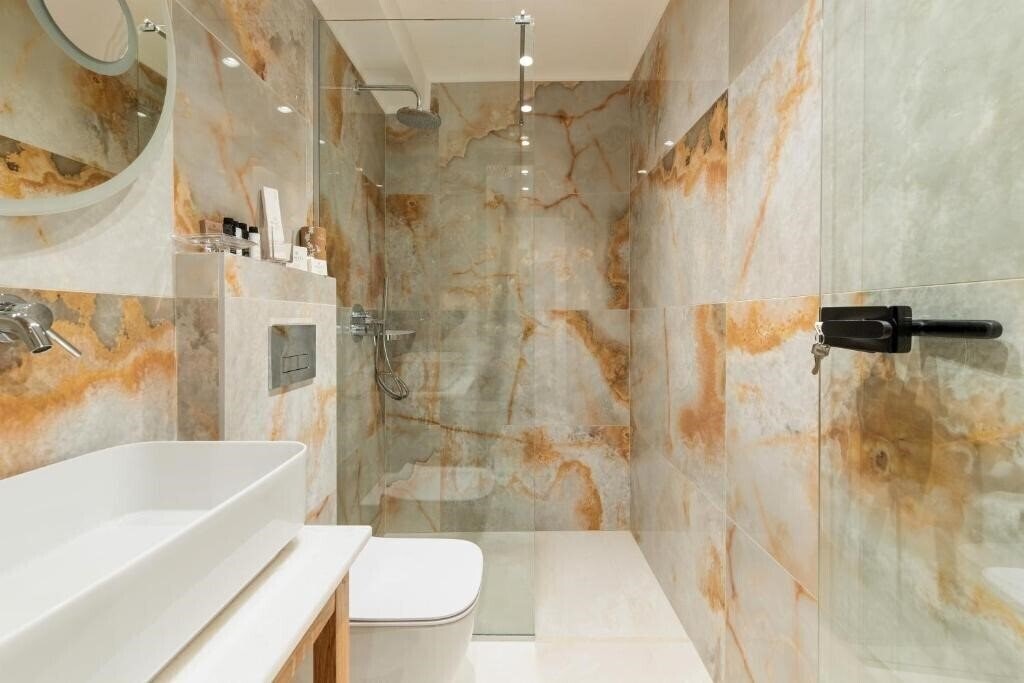 Картинка The Wine 4*