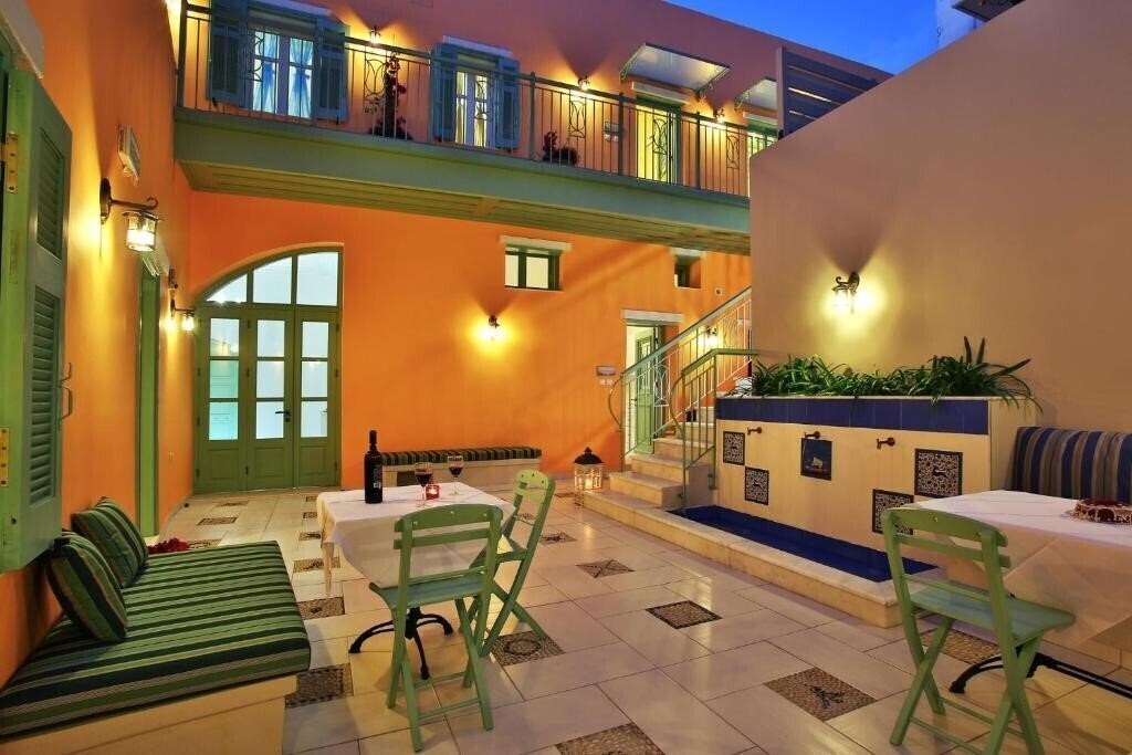 Зображення Efchi Suites 1904 4*