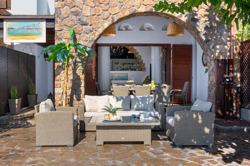 Картинка Haraki Villa Paradise 4*