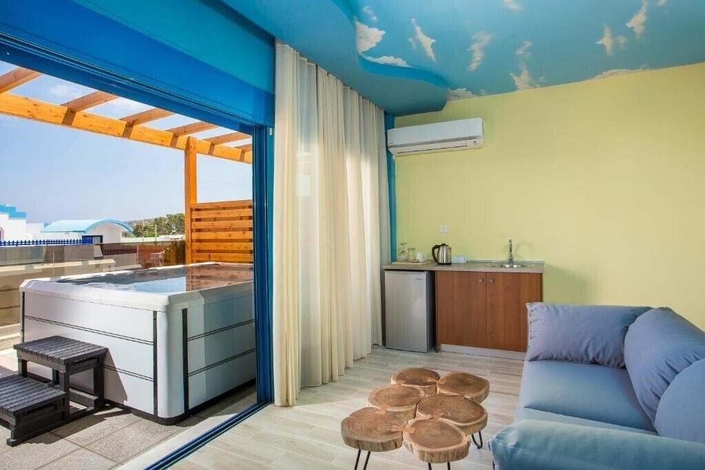 Фотографія Haven Beach Boutique Hotel 4*