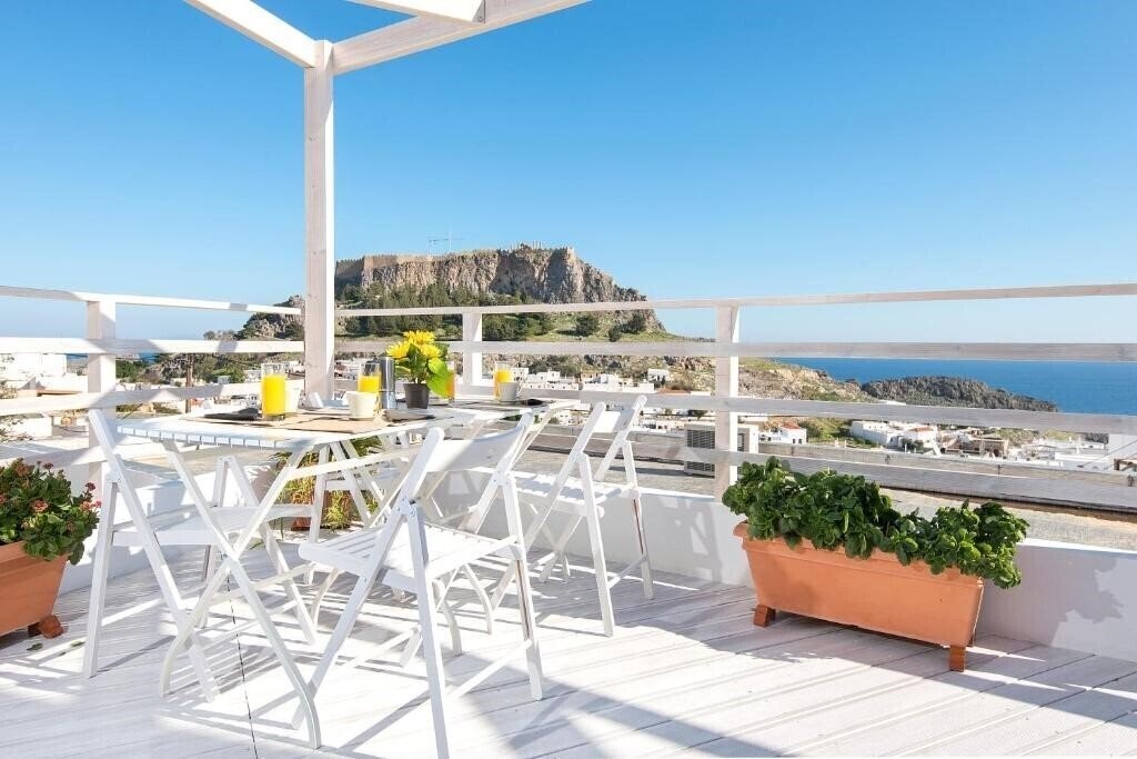 Готель Lindos Harmony Suites 4*