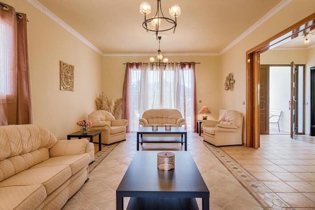 Фотография Royal Classico Villa 4*