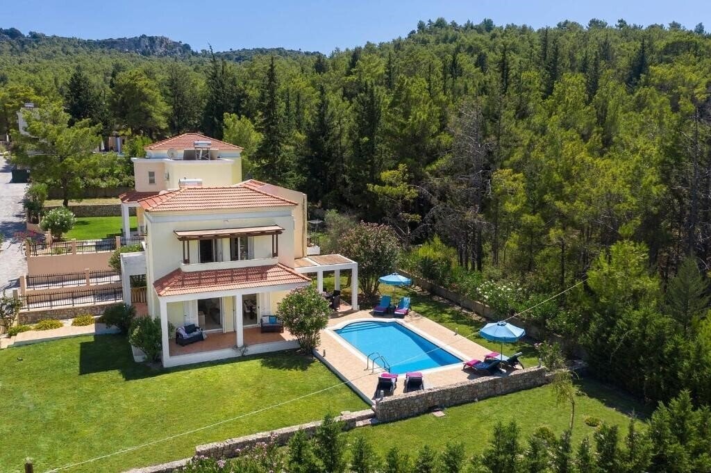 Готель Seven Springs Apollon Villa 4*