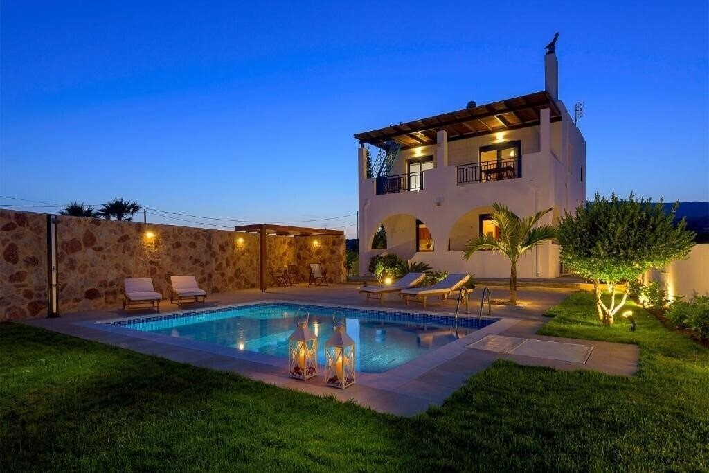 Отель Villa Deep Blue 4*