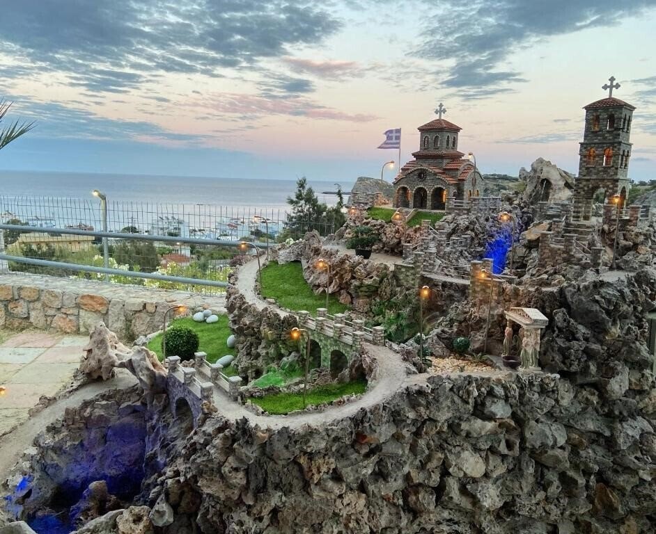 Отель Villa Rose 4*