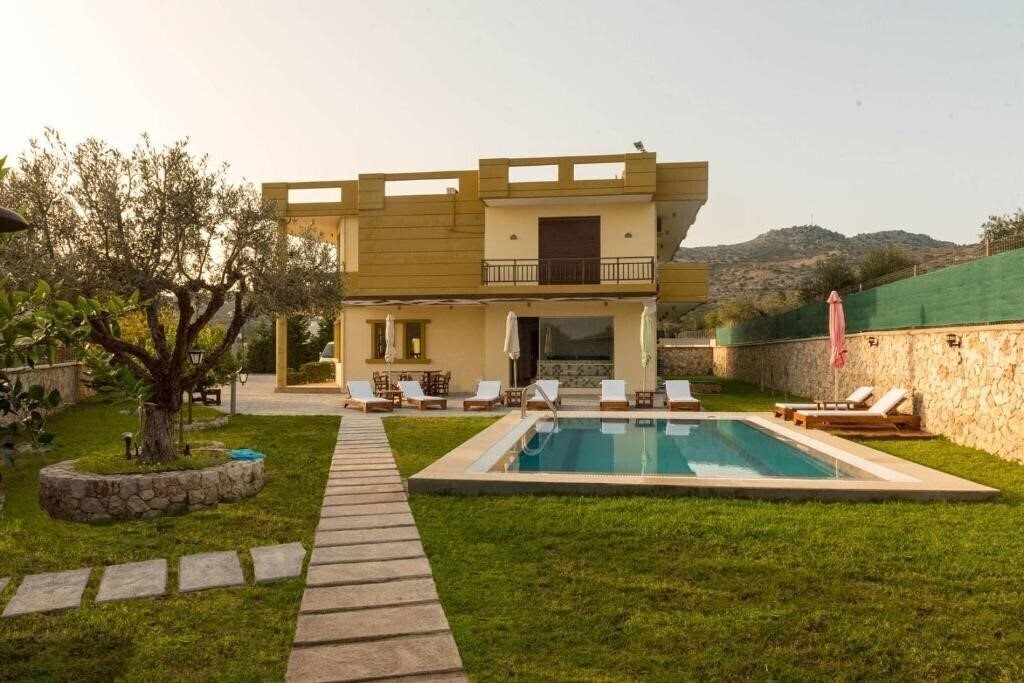 Отель Village View Afandou 4*