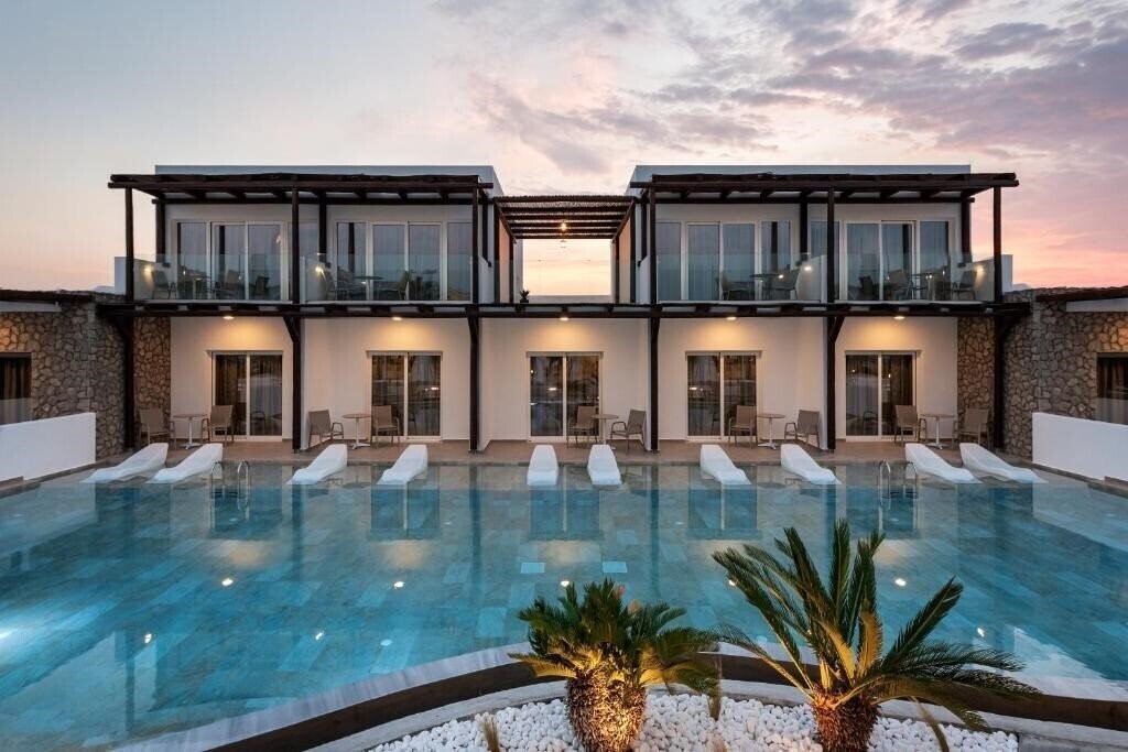 Готель Nama Retreat 5*