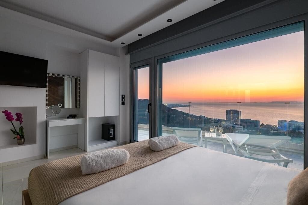 Отель Rhodes Skyline Suites 4*