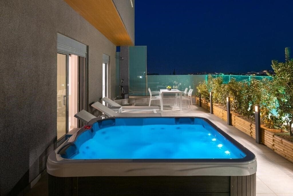 Фото Rhodes Skyline Suites 4*