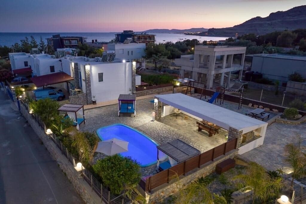 Готель Maripaul Family Villa 4*
