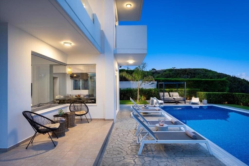 Изображение Hill & Sea View Villa 4*
