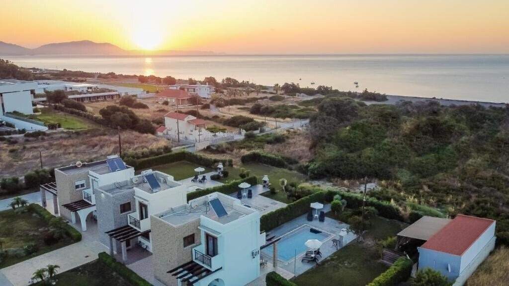 Отель Petra Villas 4*
