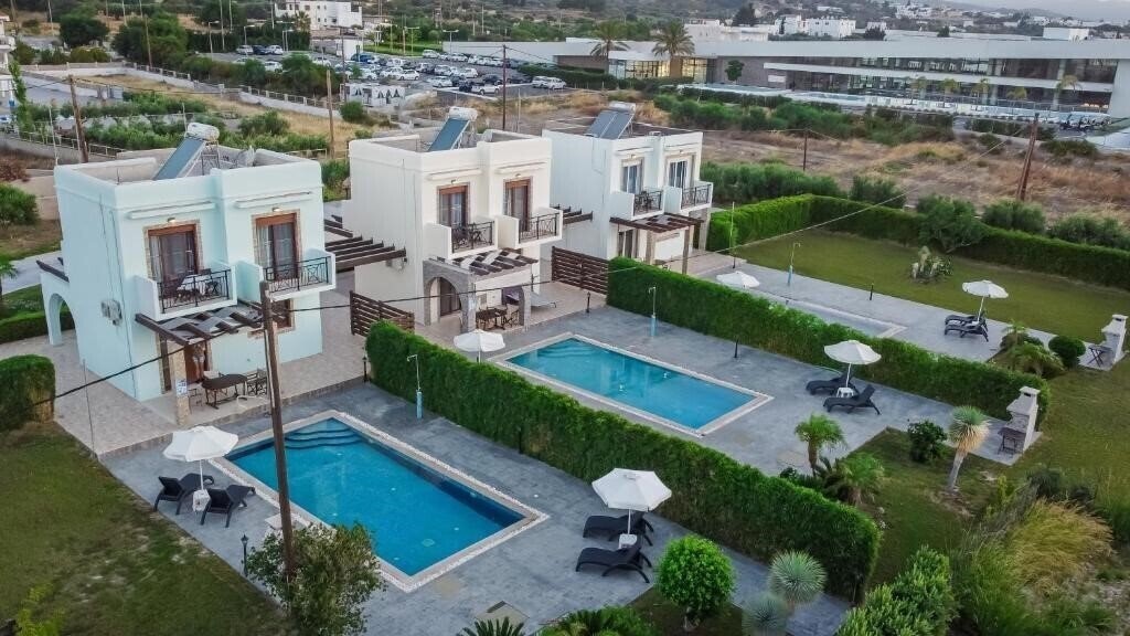Фотография Petra Villas 4*