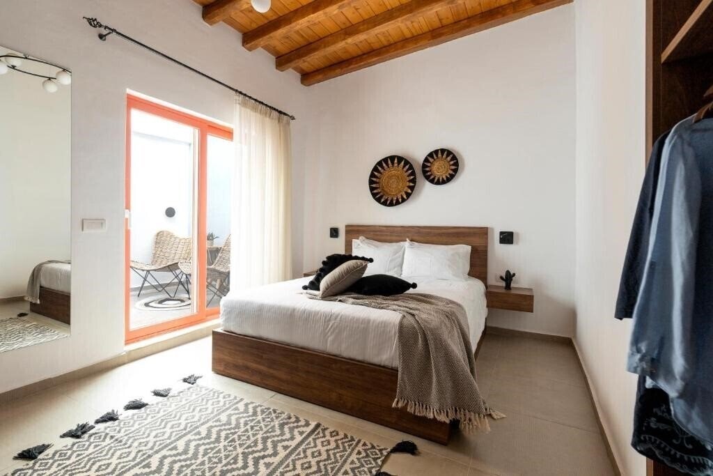 Отель Blue Jasmine Suites 3*