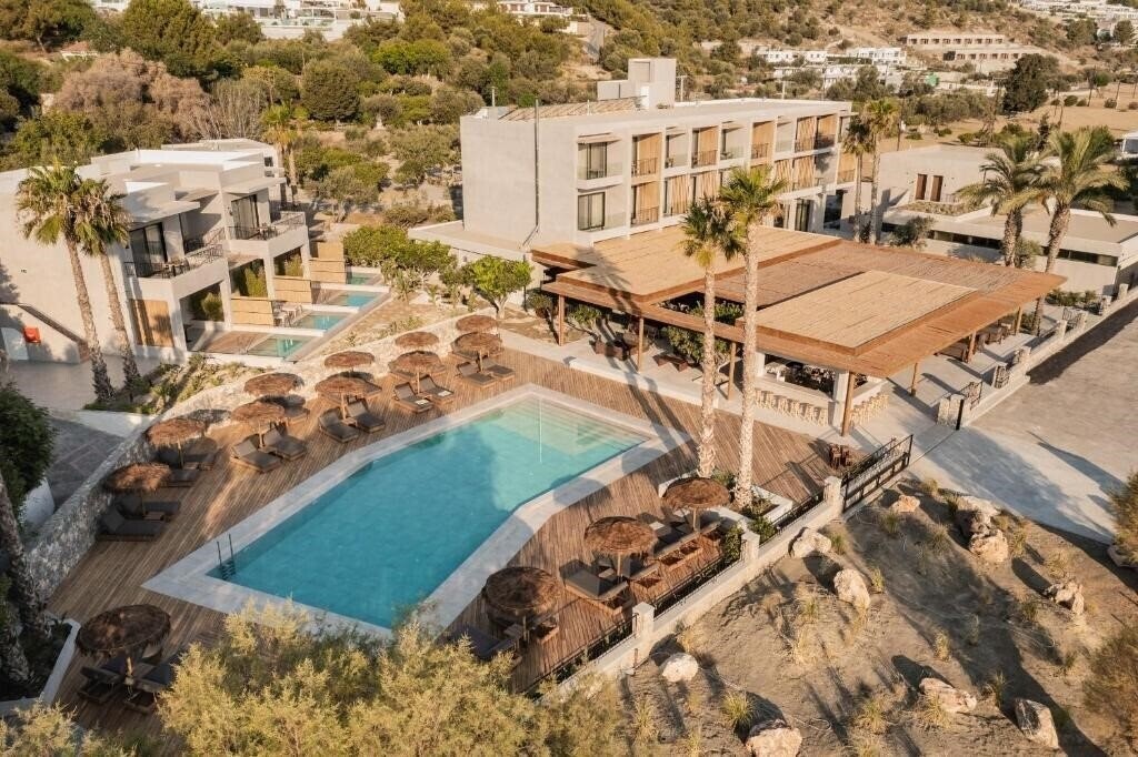Готель Lindos Aqua Terra 3*