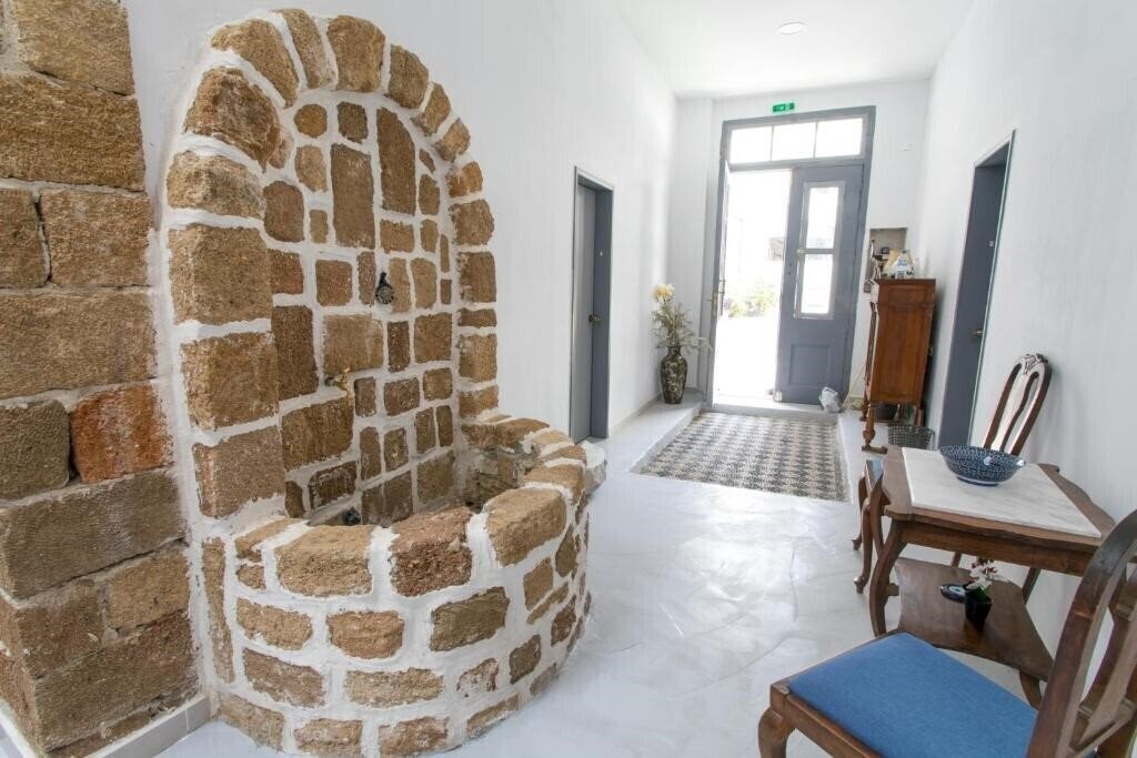 Готель Mascot Boutique Hotel 3*
