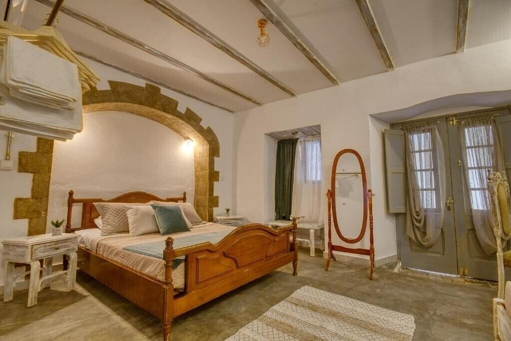 Фото Mascot Boutique Hotel 3*