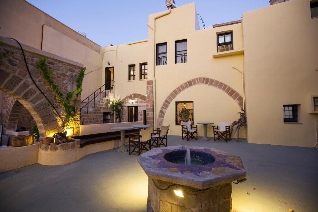 Фото Old Town Piazza 3*