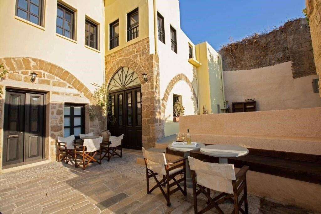 Картинка Old Town Piazza 3*