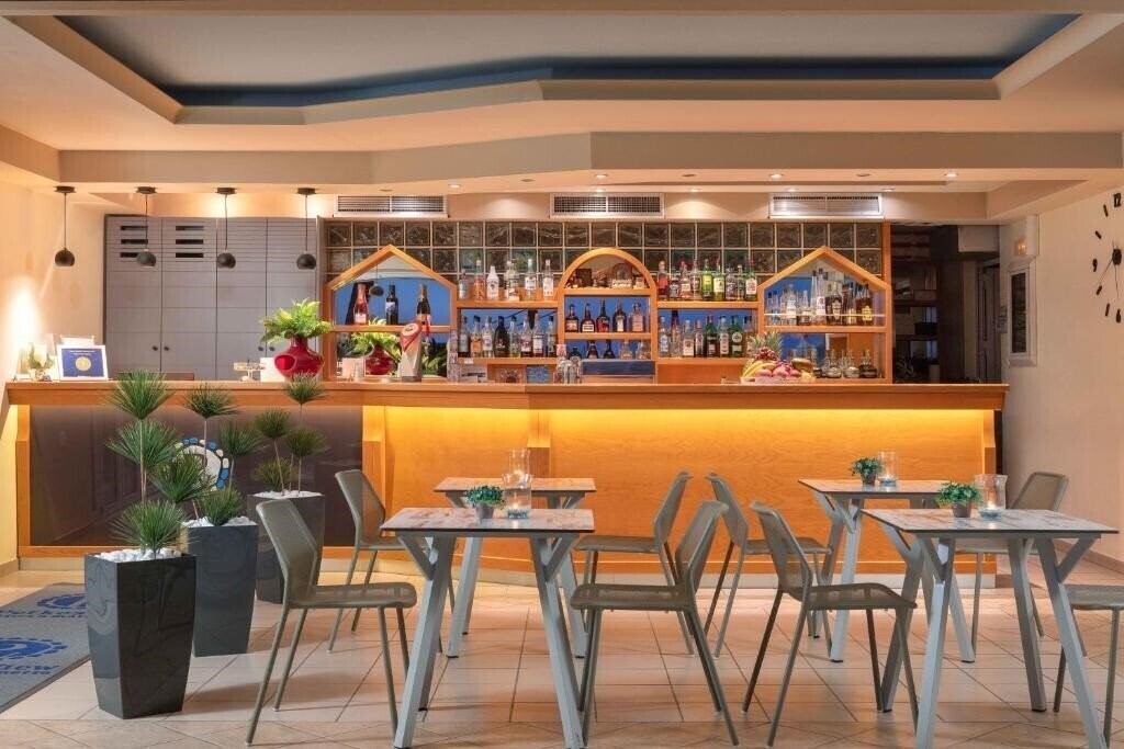 Изображение Pefkos View Suites & Maisonette Rhodes 3*