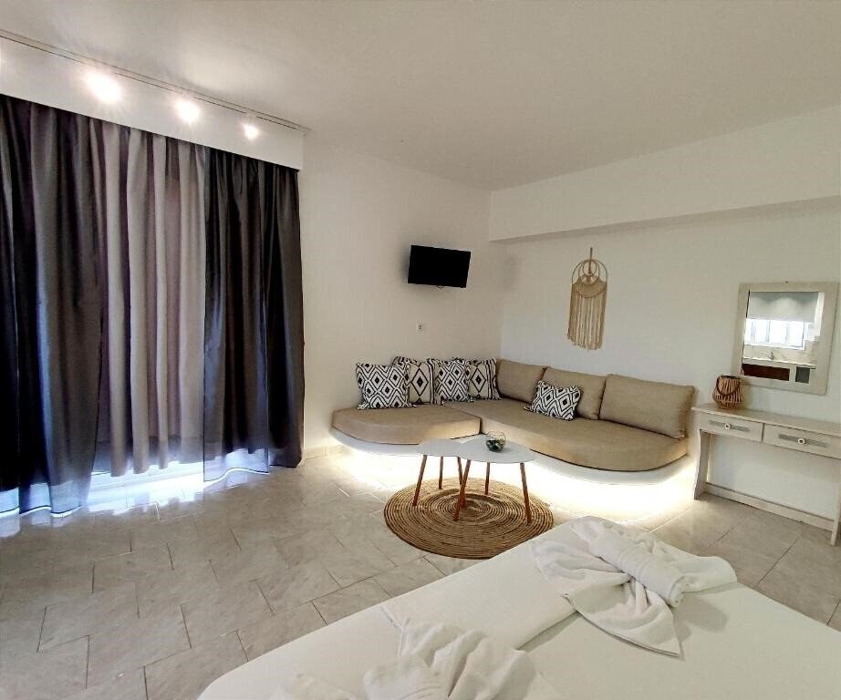 Фото Sea Harmony 3*