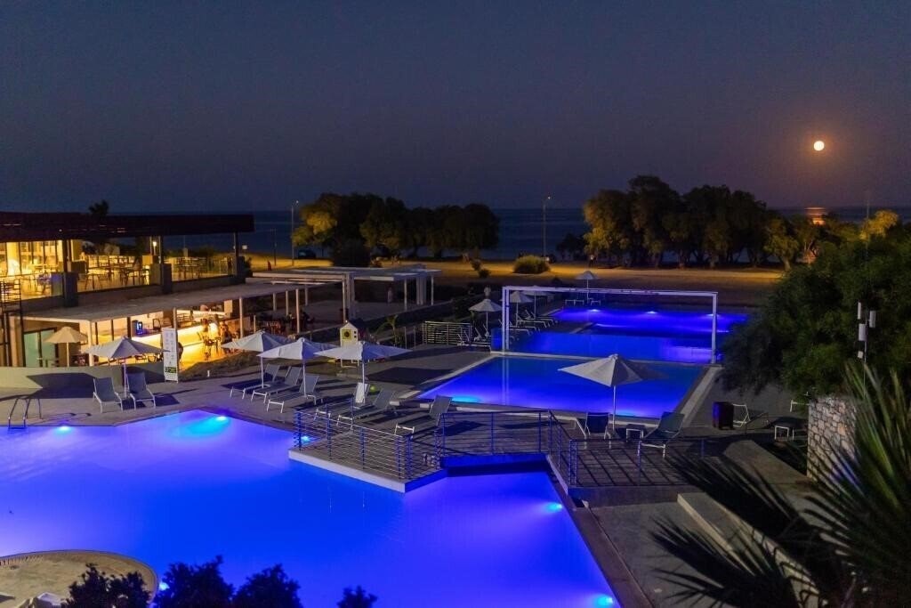 Готель Gennadi Seaside Resort 4*