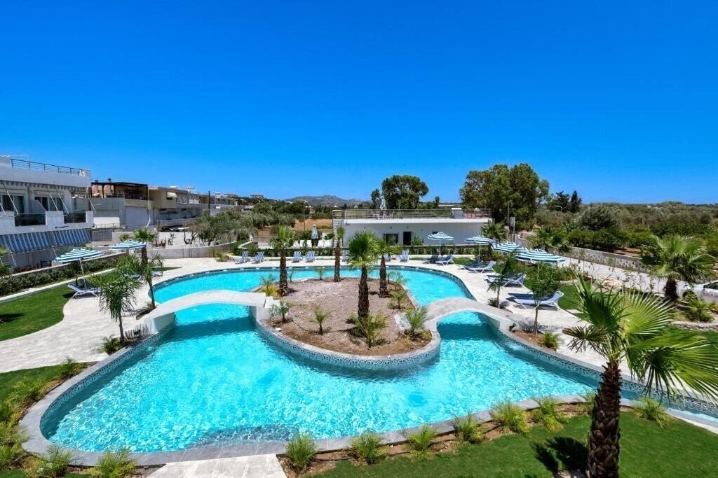 Фото Paradise Garden 3*