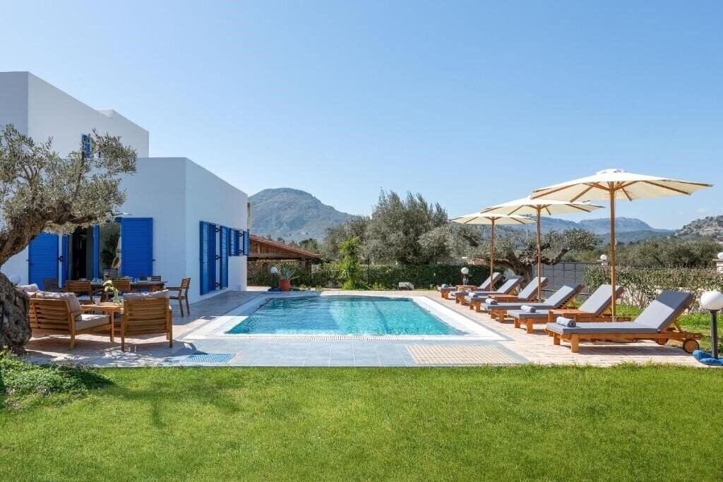 Готель Blue Moon Villa 4*