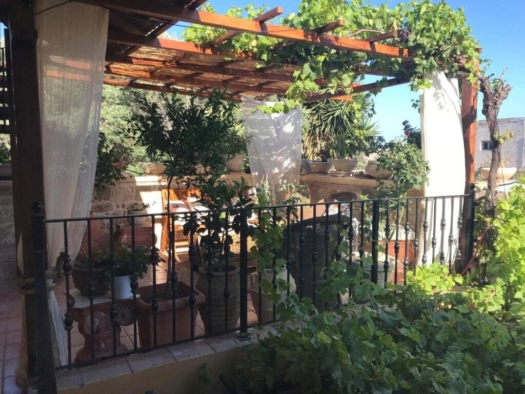 Картинка George & Alexandras Apartments 4*