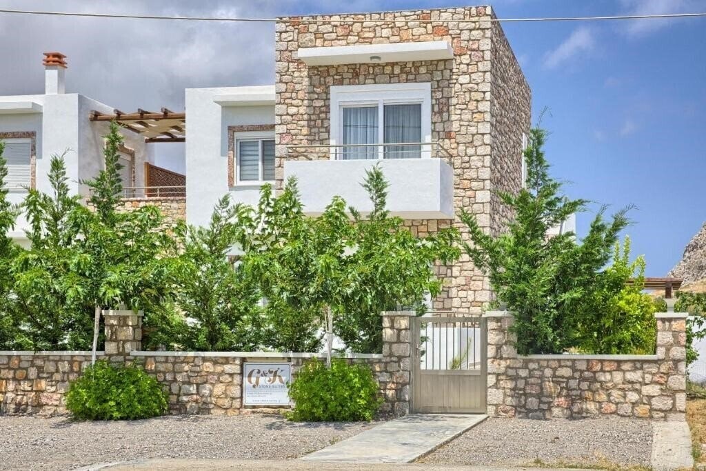 Отель G&K Stone Suites 3*