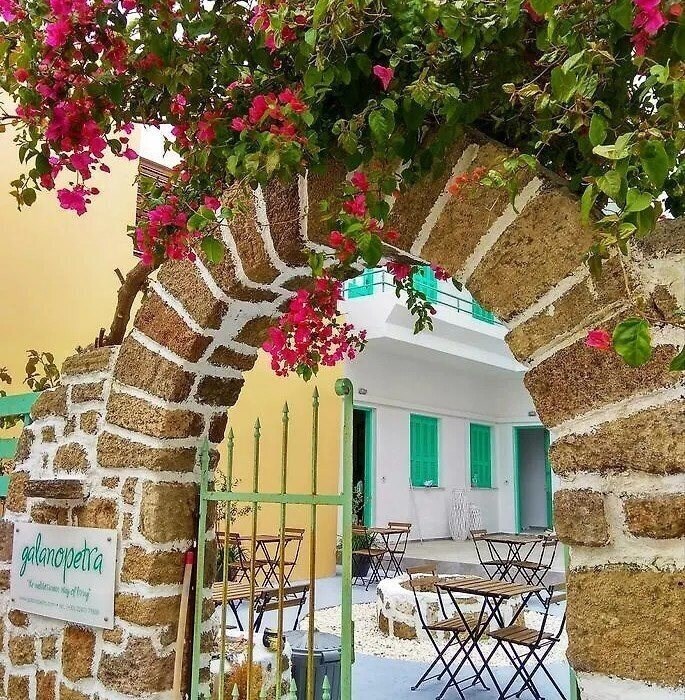 Готель Galanopetra 3*